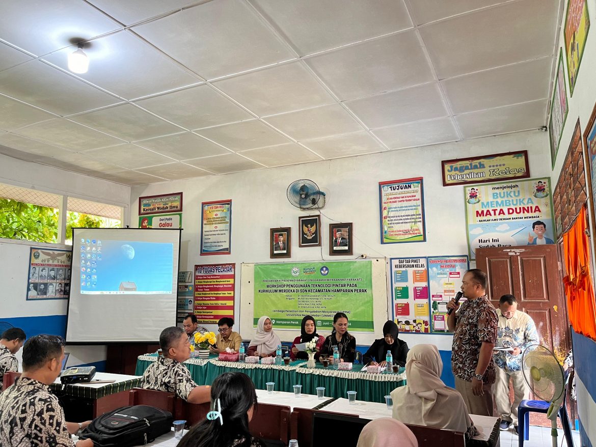 Dosen PGSD Unimed Gelar Pengabdian Masyarakat Tentang Penggunaan Teknologi Pintar Pada Kurikulum Merdeka di SDN Kecamatan Hamparan Perak, Deli Serdang